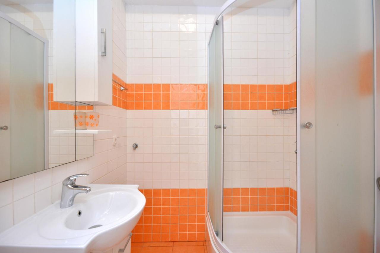 Apartments Smile Split Bagian luar foto