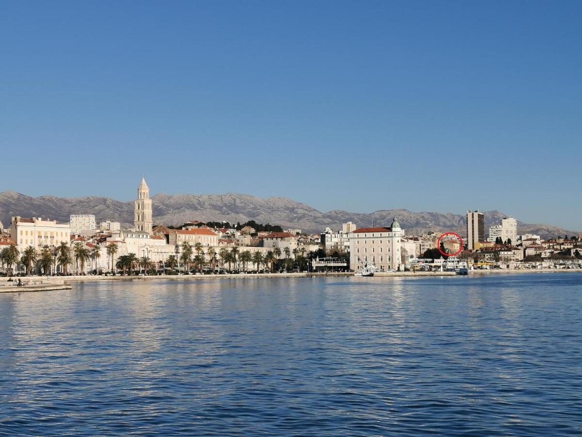 Apartments Smile Split Bagian luar foto
