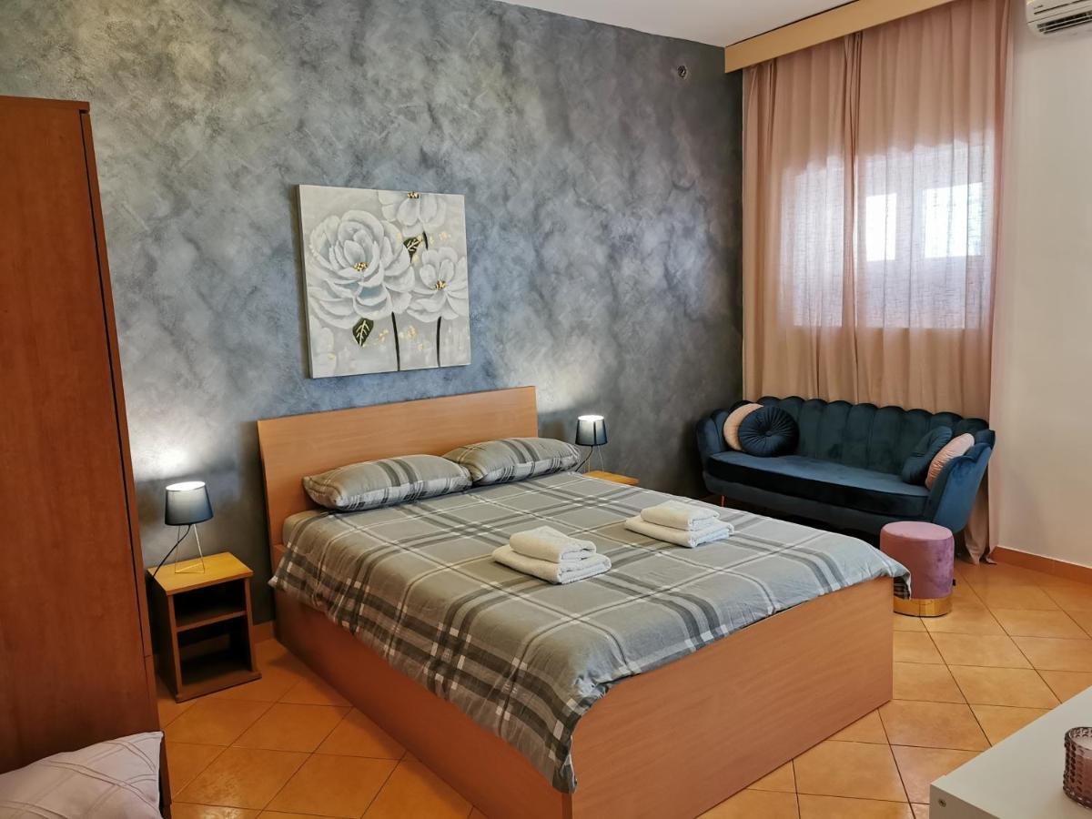 Apartments Smile Split Bagian luar foto